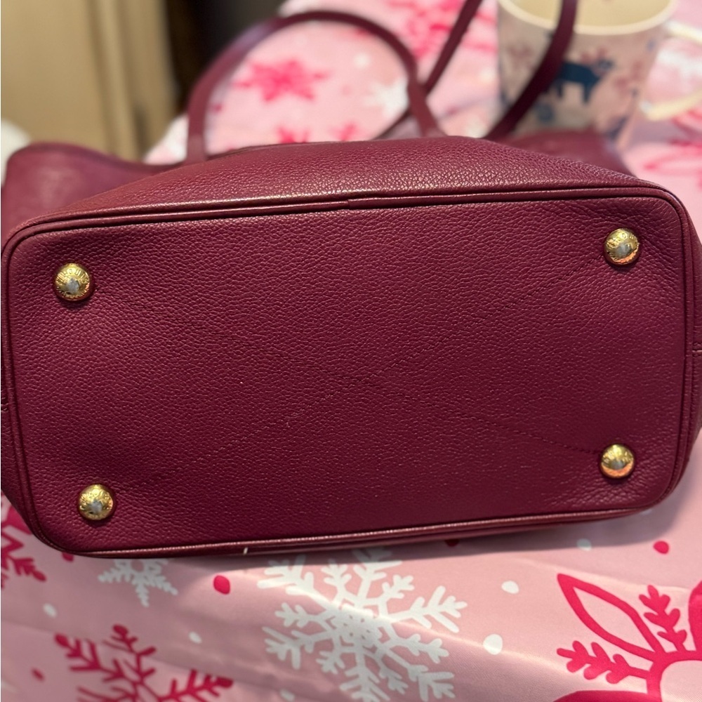 Louis Vuitton Tote - Picture 3 of 12